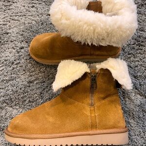 UGG Koolaburra Tan Boots with White Fur Trim